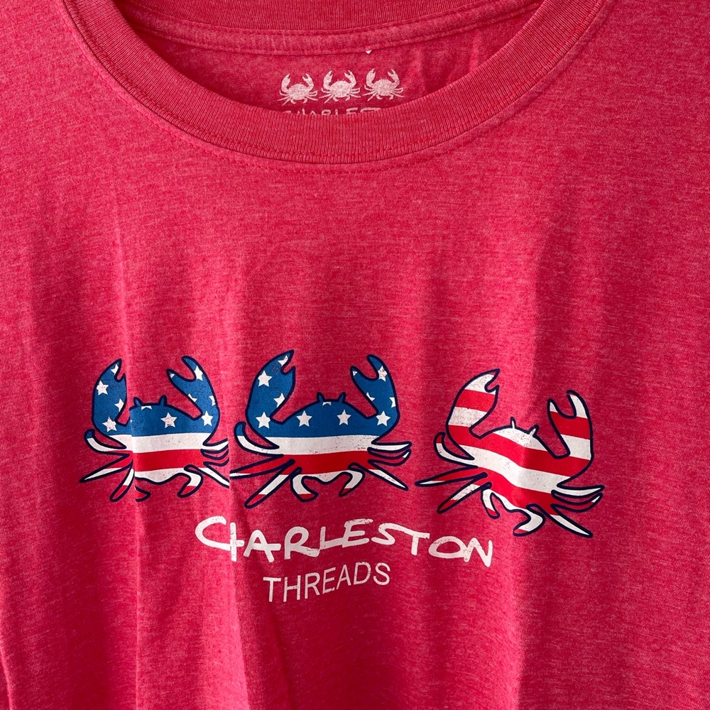Charleston Threads men's XXL Polyester Cotton Blend t-shirt. NWT. Crab graphics.